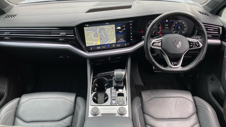 Volkswagen Touareg 3.0 V6 TDI 4Motion Black Edition 5dr Tip Auto Diesel Estate